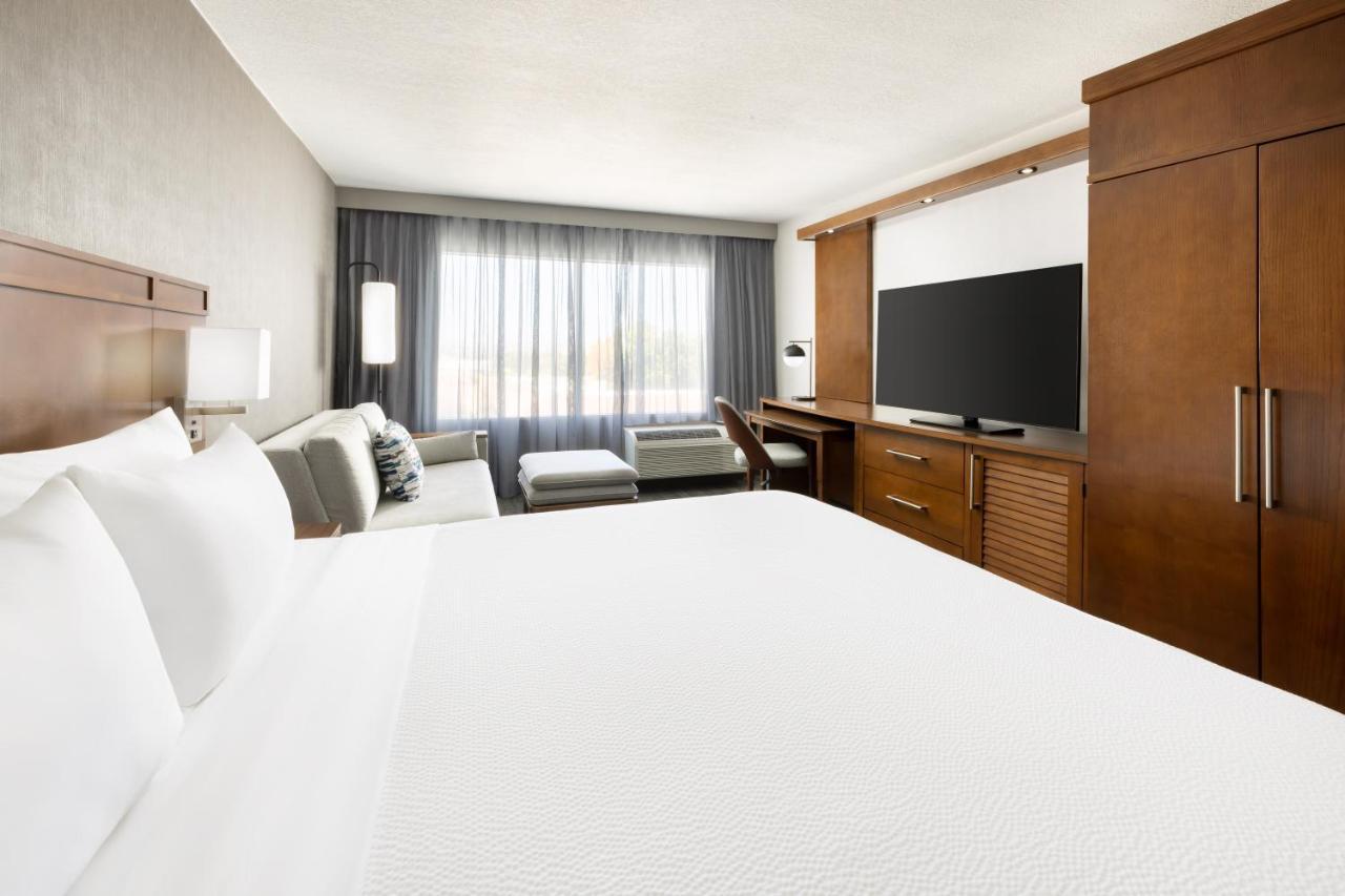 Courtyard By Marriott Los Angeles Woodland Hills Luaran gambar