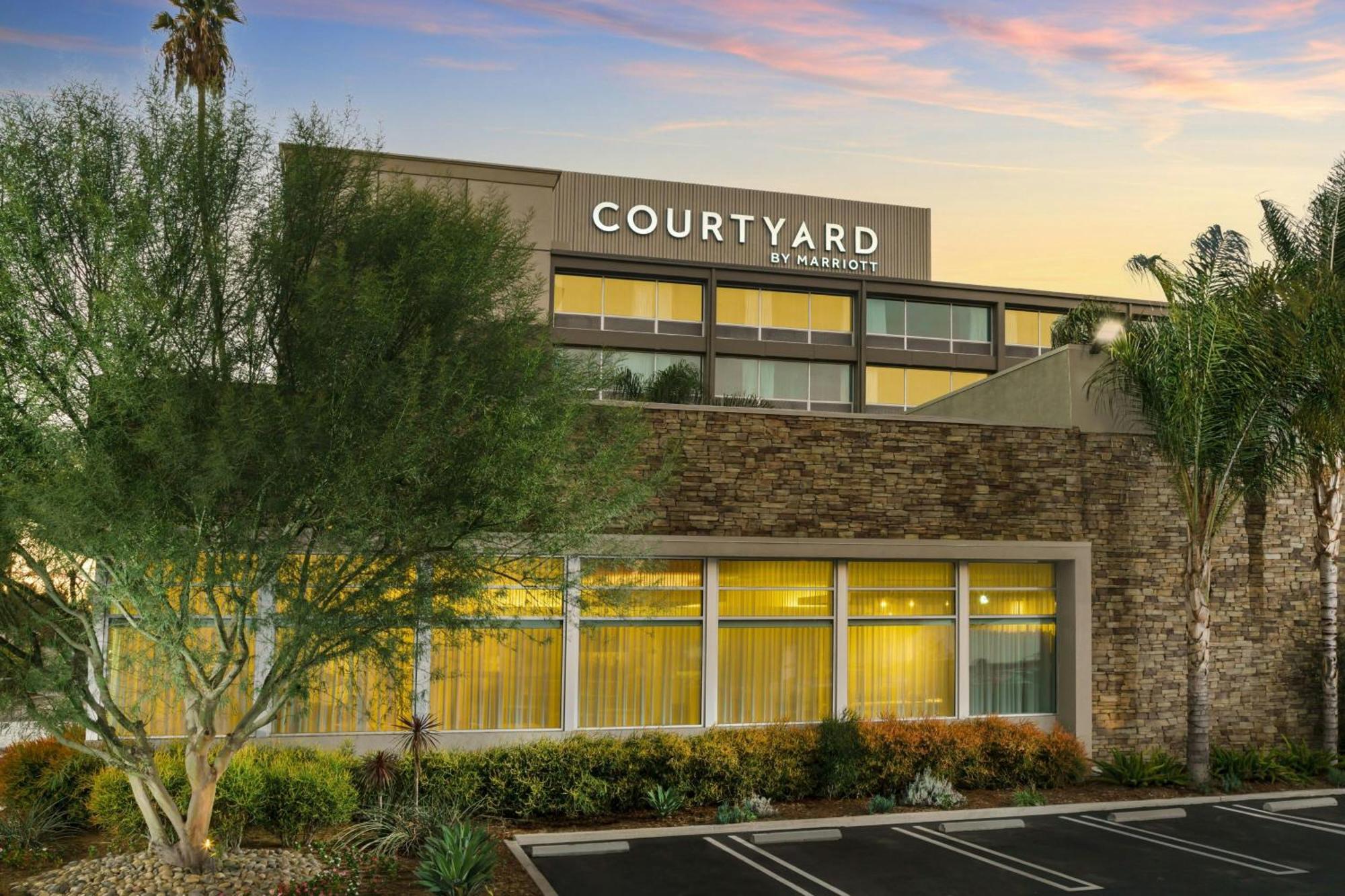 Courtyard By Marriott Los Angeles Woodland Hills Luaran gambar